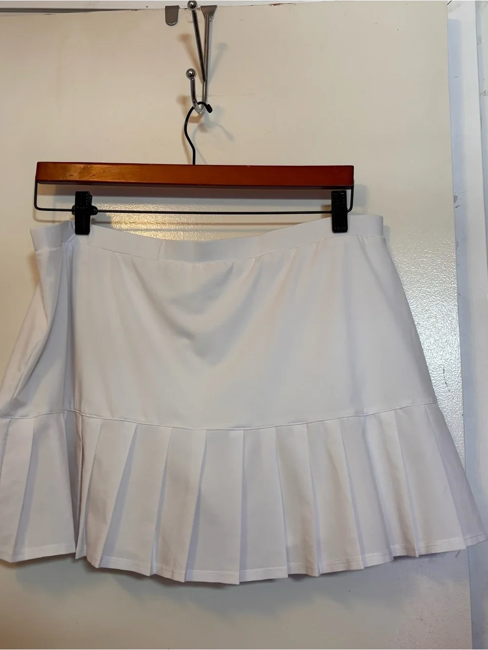 FILA White Pleated Tennis Mini Skirt